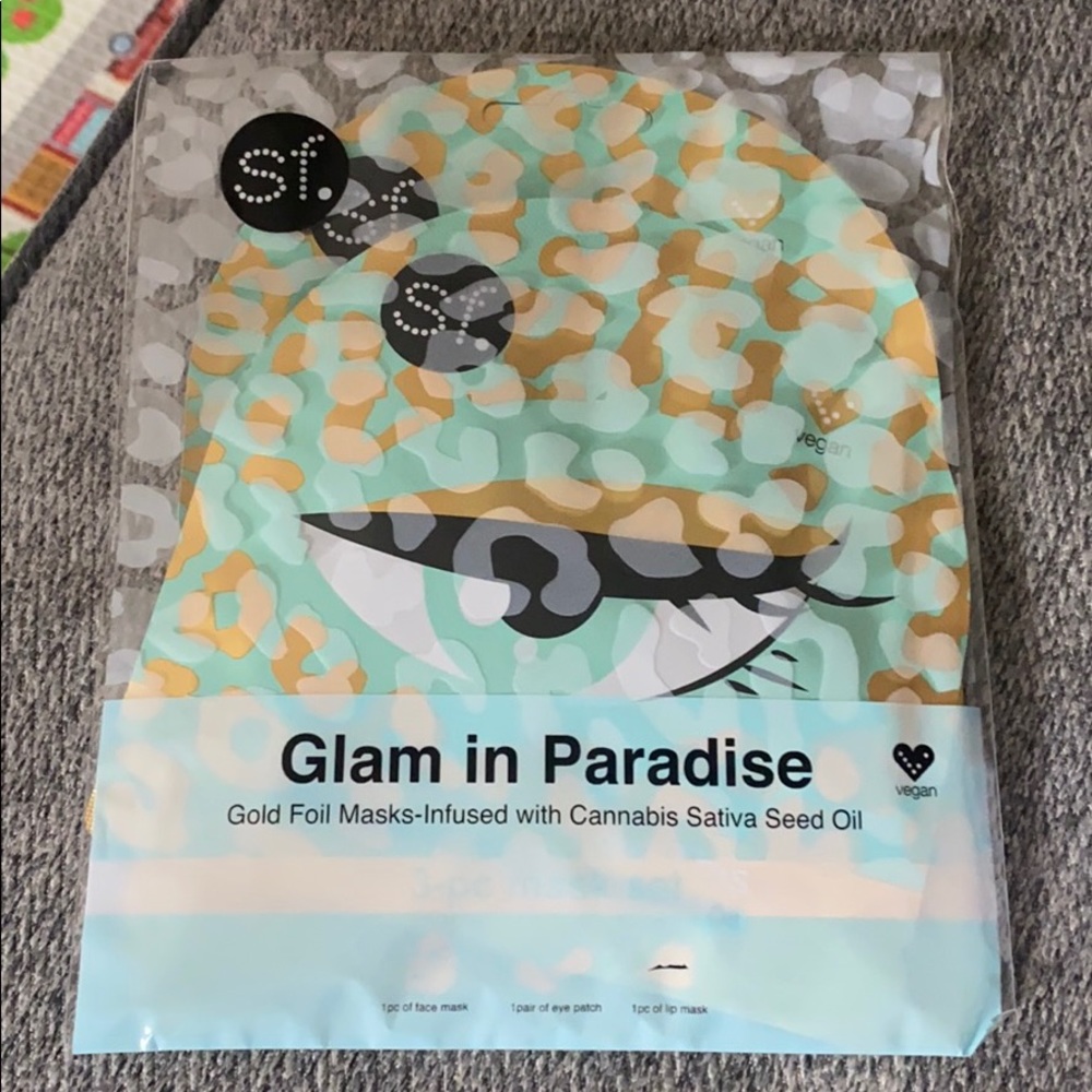 ❌SOLD! Glam in Paradise